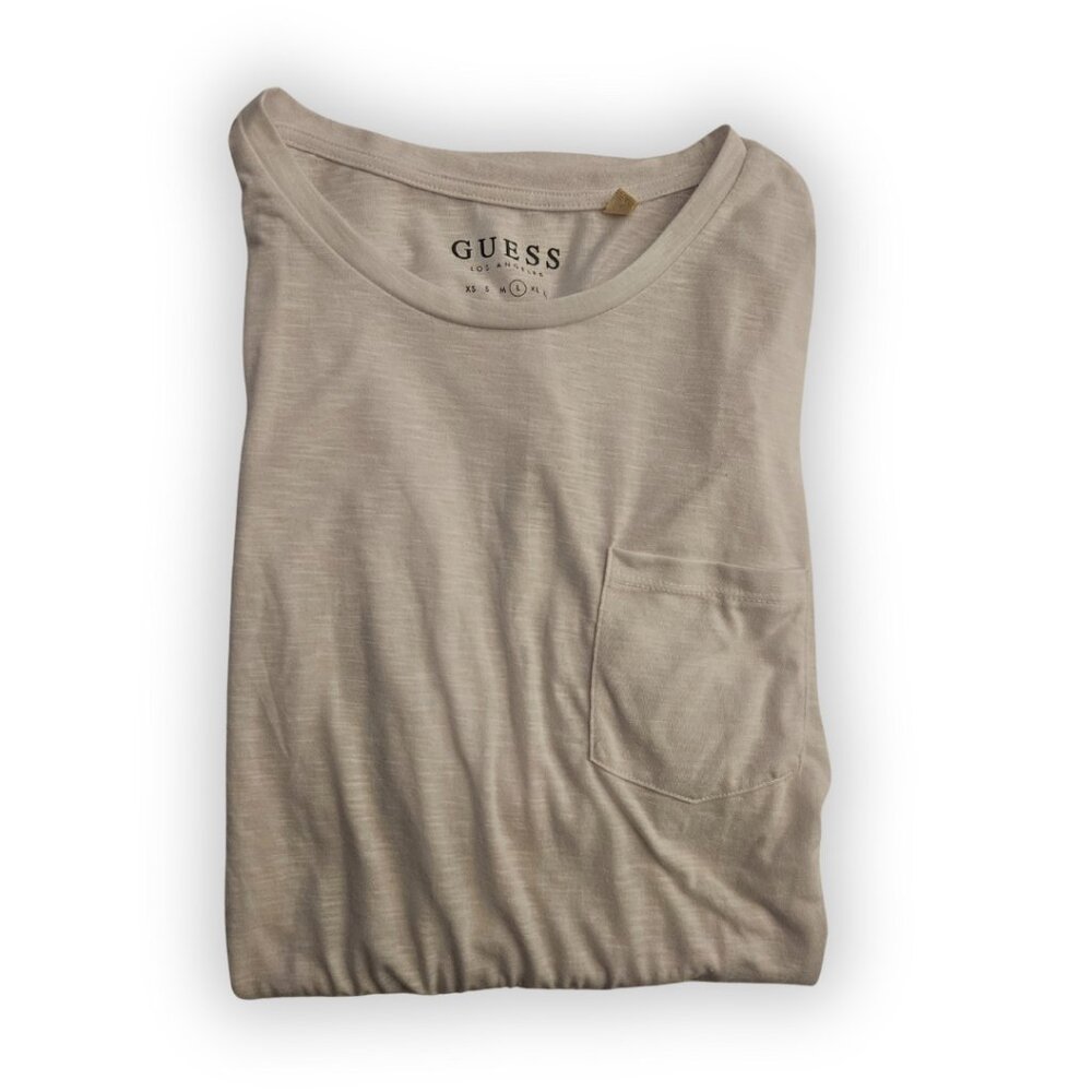 GUESS LIGHTWEIGHT WHITE POCKET TEE SIZE LARGE